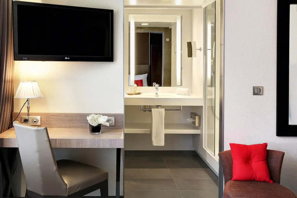 Standard Double room (full double bed)