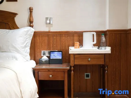 Двухместный номер Standard двуспальная кровать в Yake Town Holiday Hotel (Dehui Branch)
