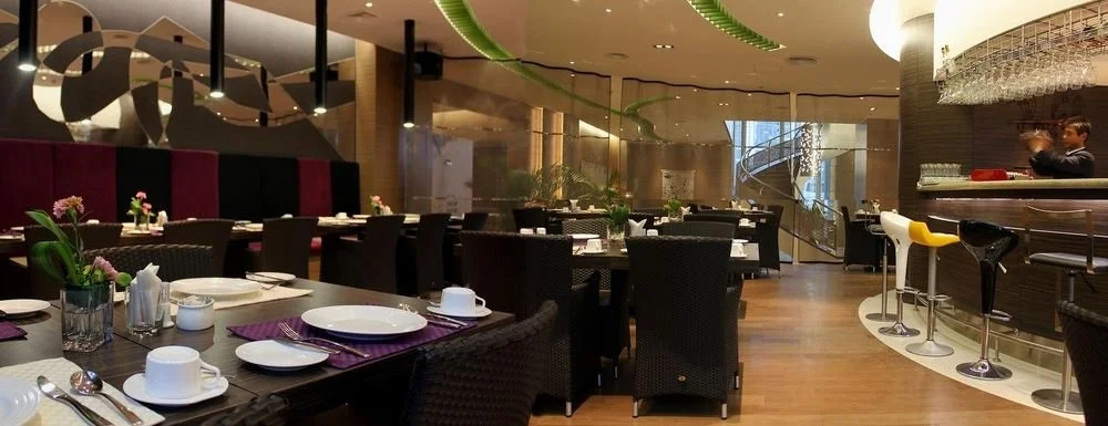 Food & Beverage