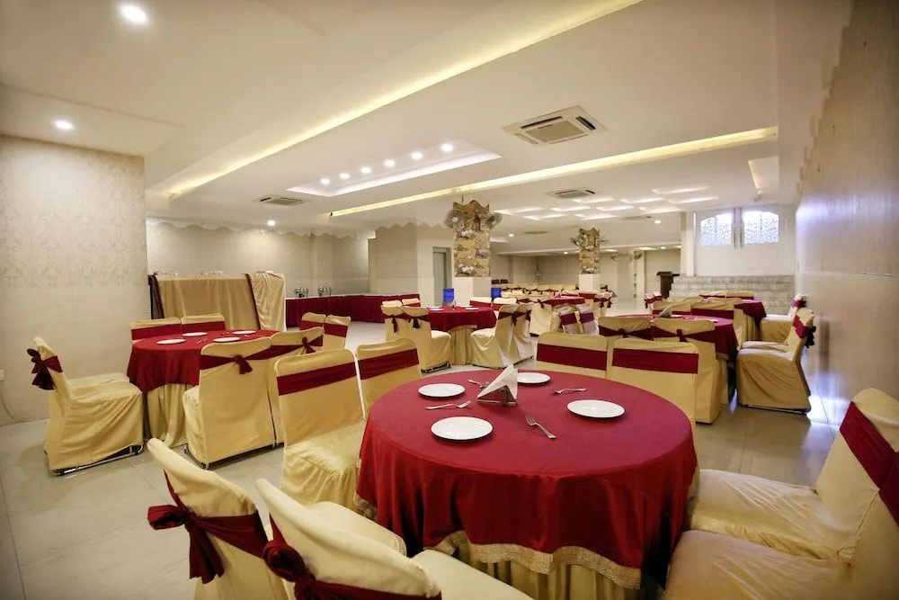 OYO 3791 Hotel Umed Grand - Général