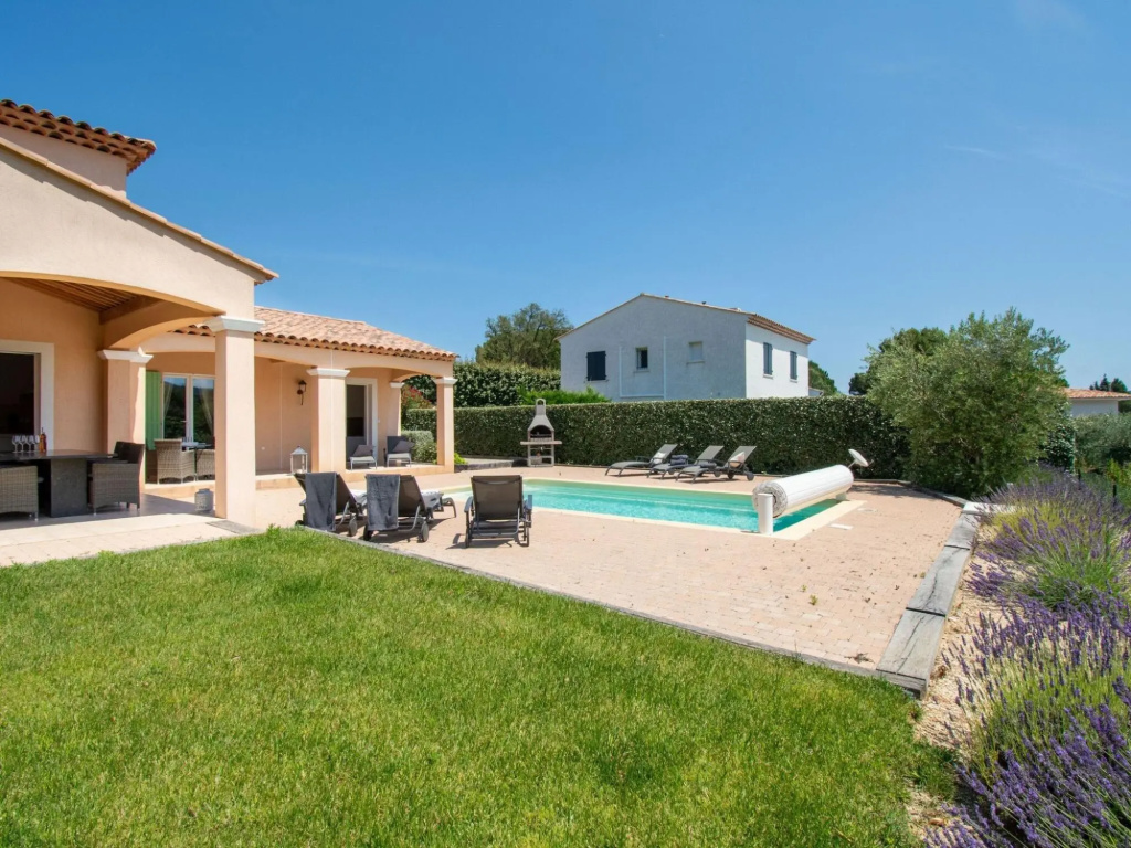 Holiday Home in Le Plan-de-la-tour With Pool