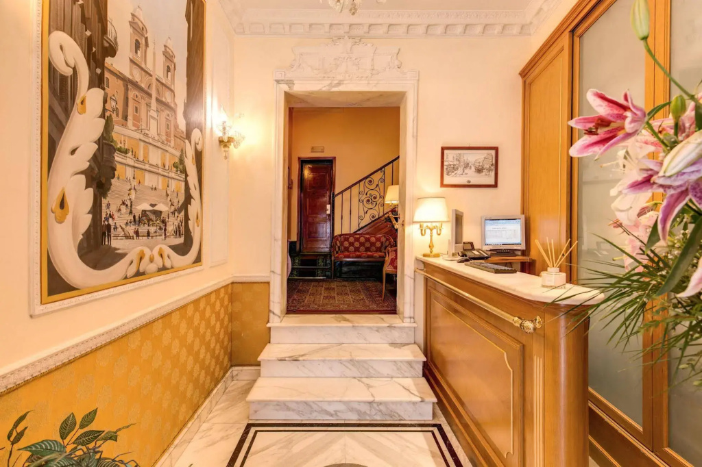 Hotel La Lumiere di Piazza di Spagna — фото