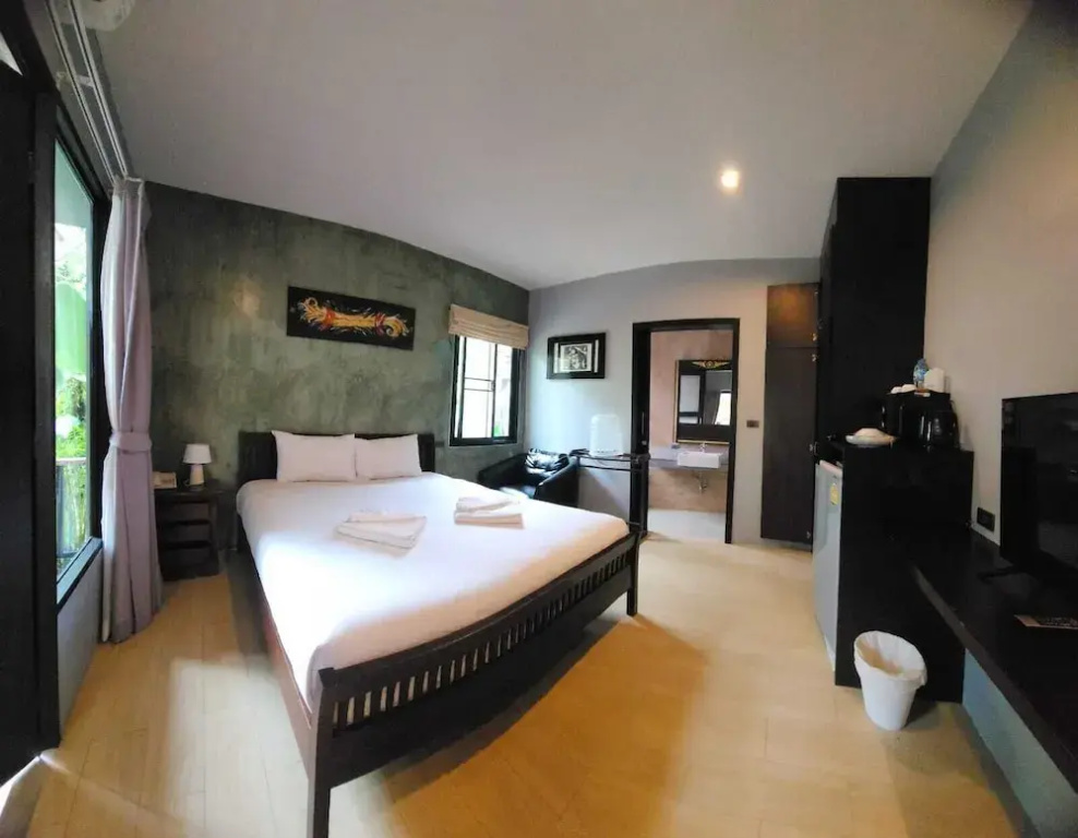 Standard room with balcony