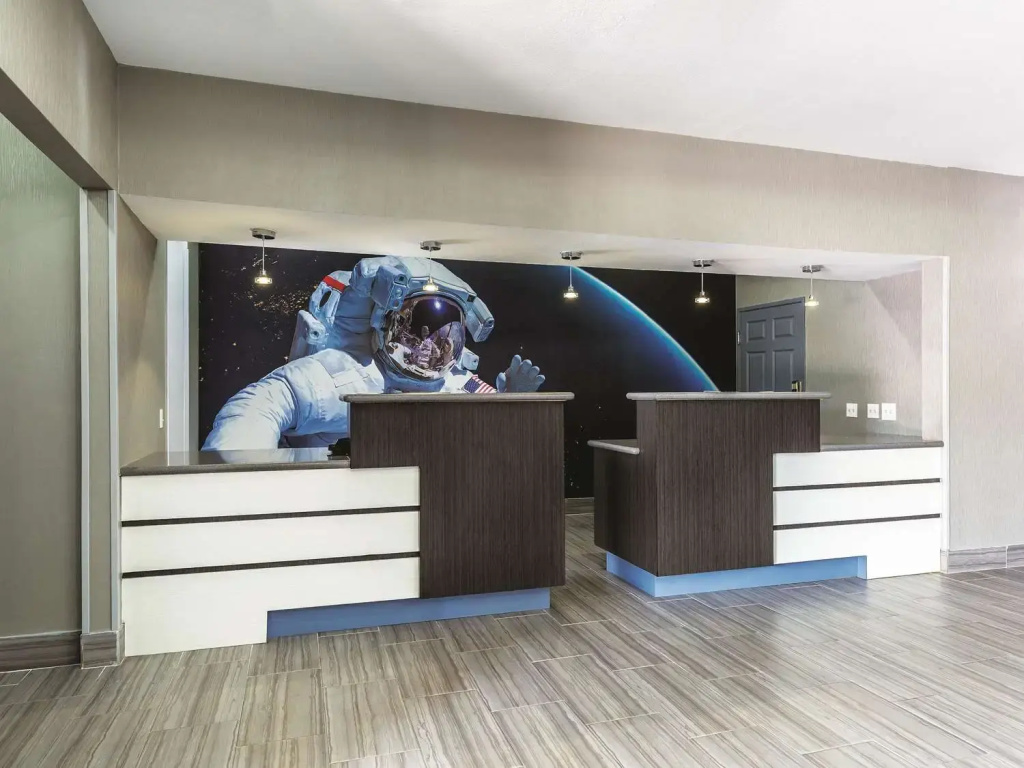 Platinum Inn & Suites Webster - Général