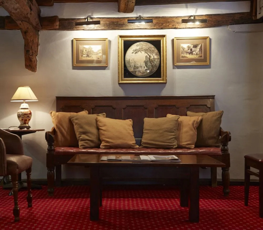 White Hart Hotel by Greene King Inns - Général