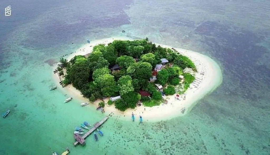 Beach & Waterfront