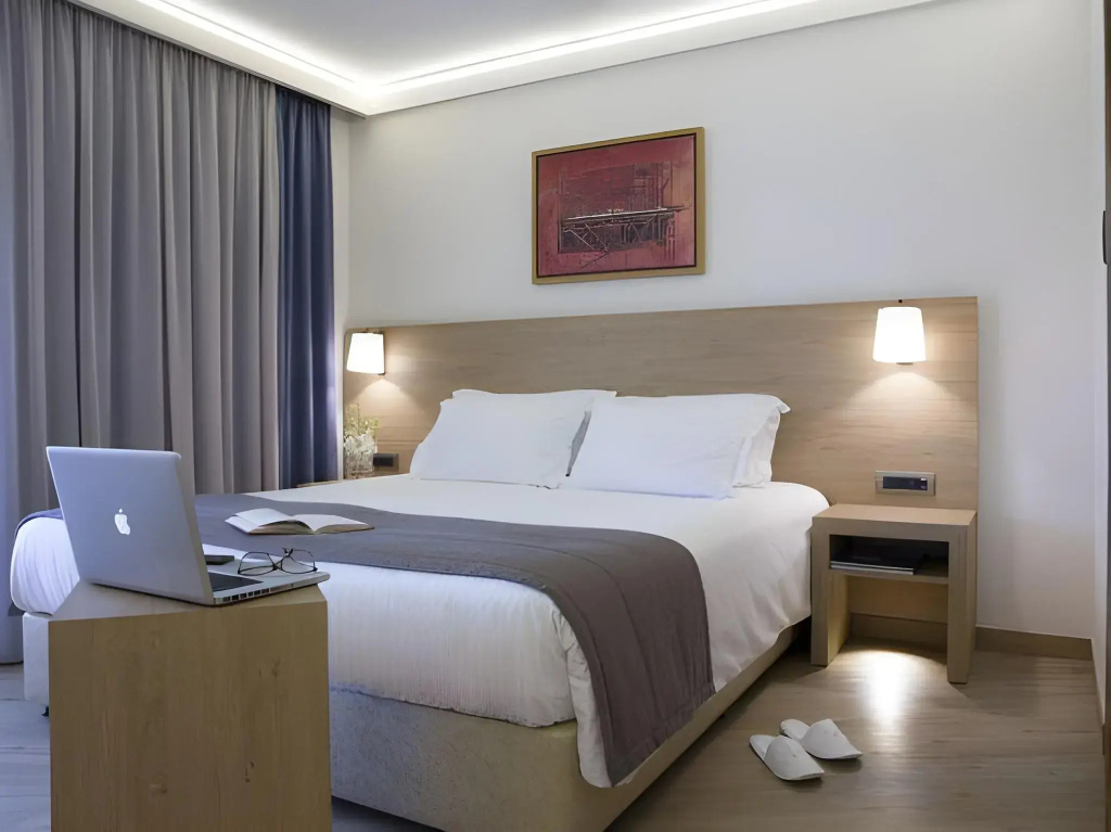 Golden Age Hotel - Général