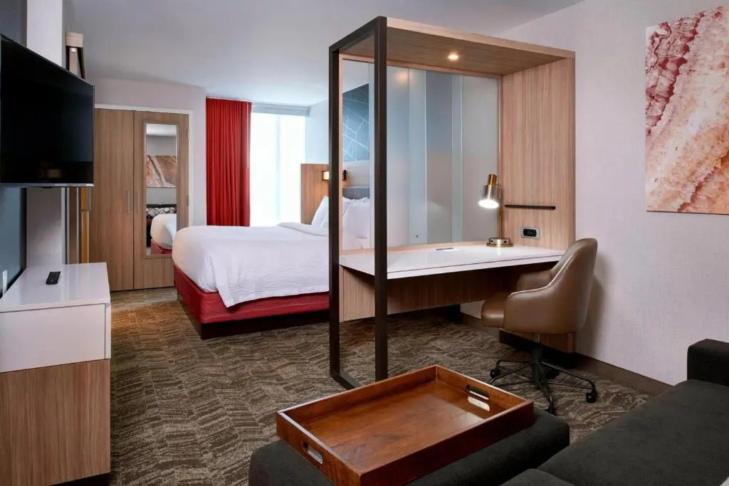 Springhill Suites Grand Rapids West - 5