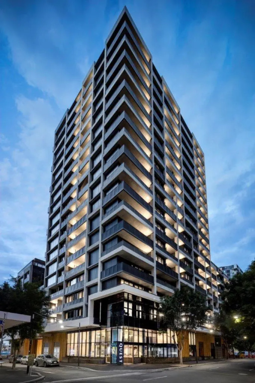 2 Bedrooms Single Apartment