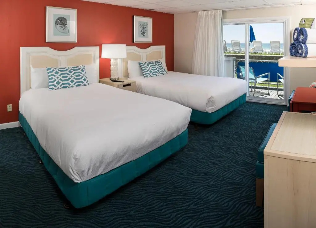 Standard Quadruple room with ocean view