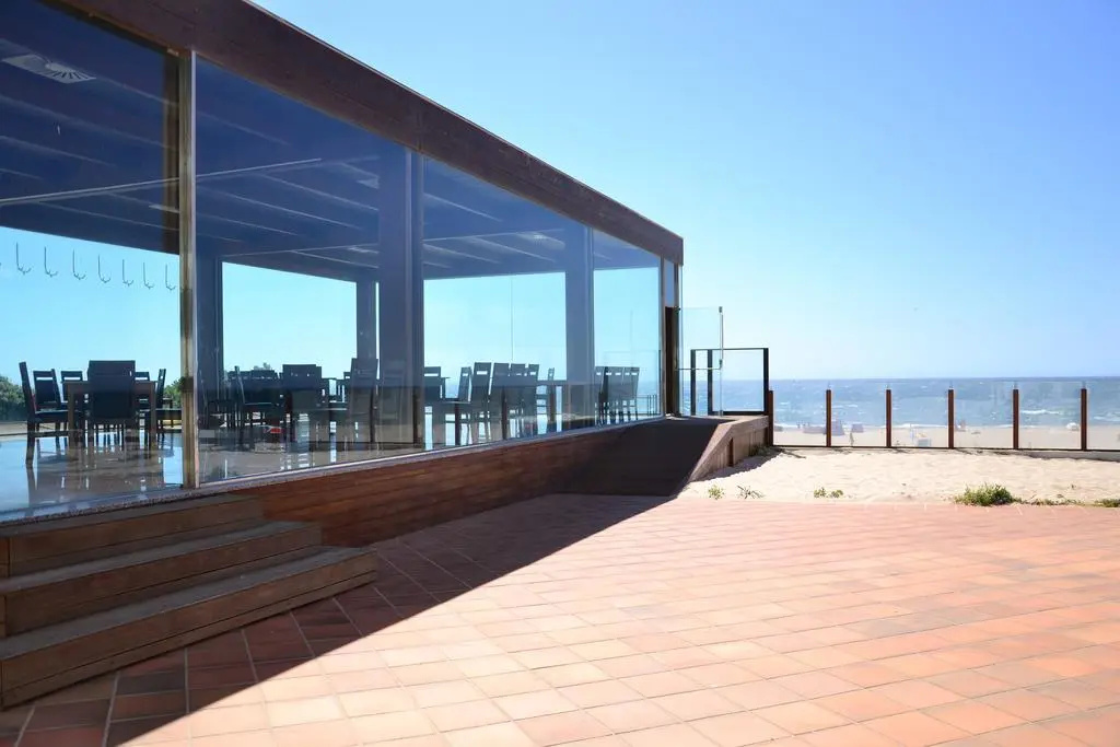 Beach & Waterfront