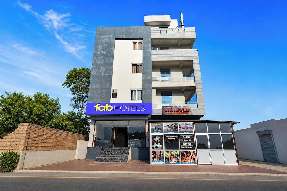 Fabhotel Shivalika