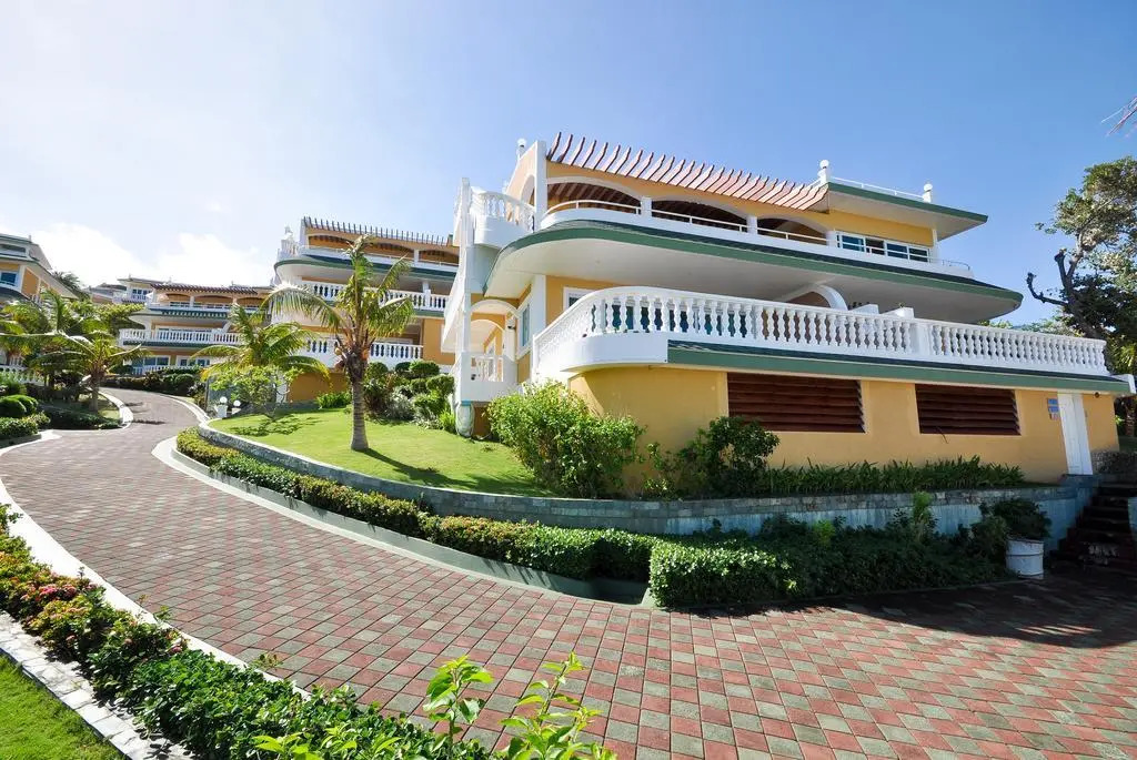 Monaco Suites De Boracay