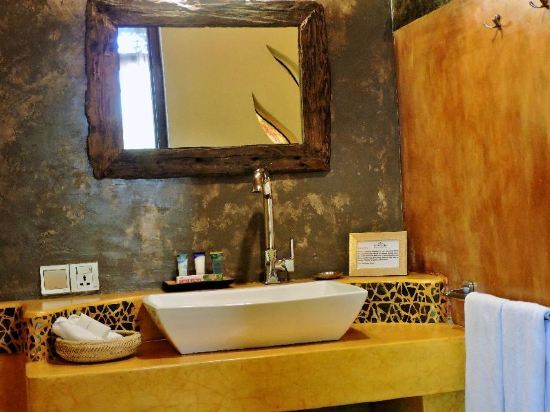 Galavilla Boutique Hotel & Spa