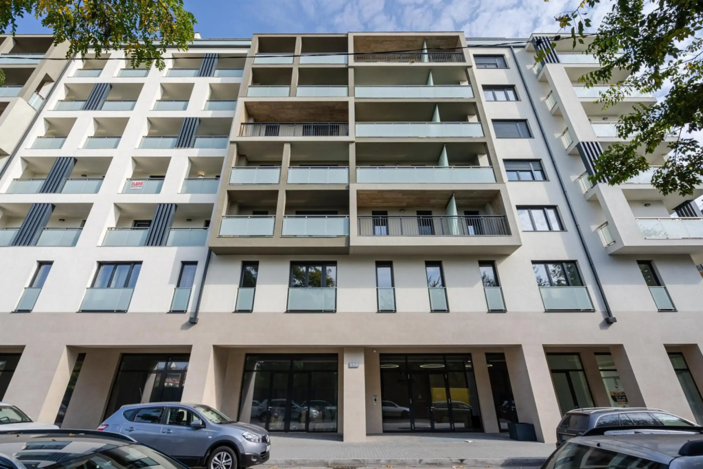 WestSide River Apartment