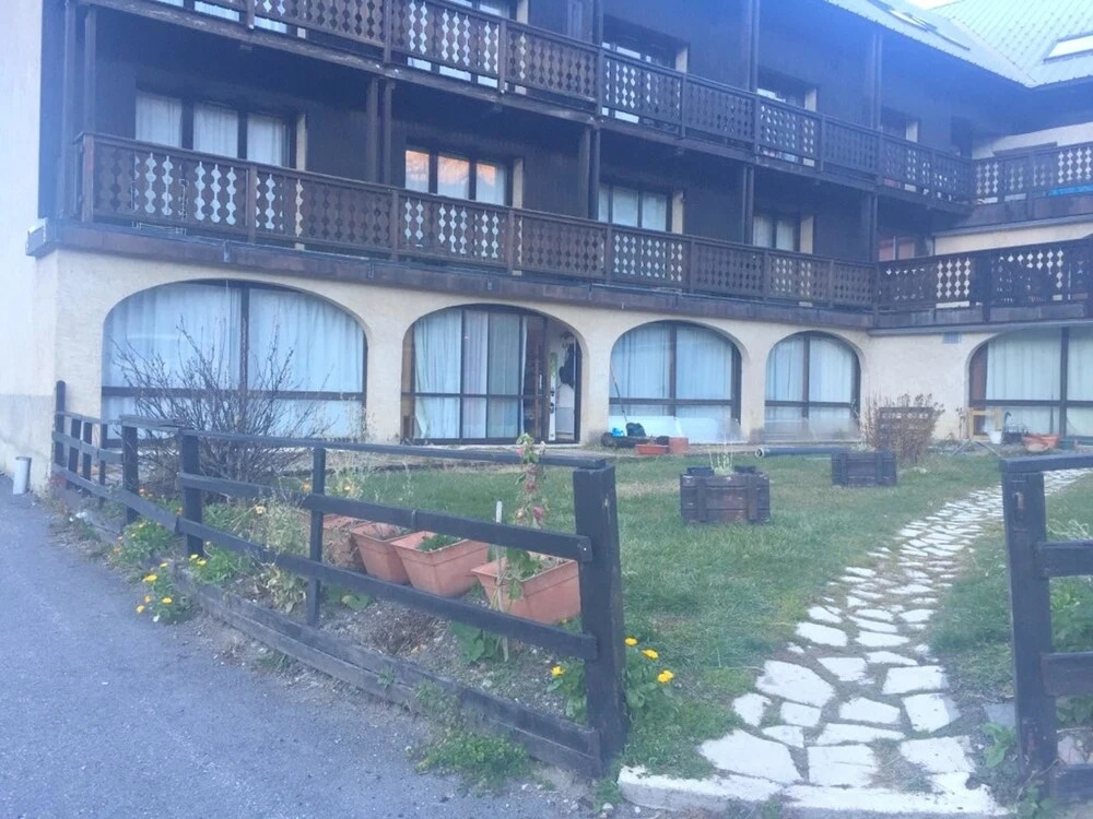 Apartment With one Bedroom in Vars, With Wonderful Mountain View and F