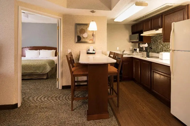 Staybridge Suites Monterrey - San Pedro by IHG - Chambres