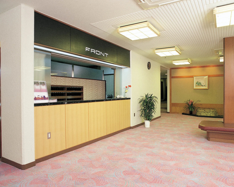 Lobby & Reception