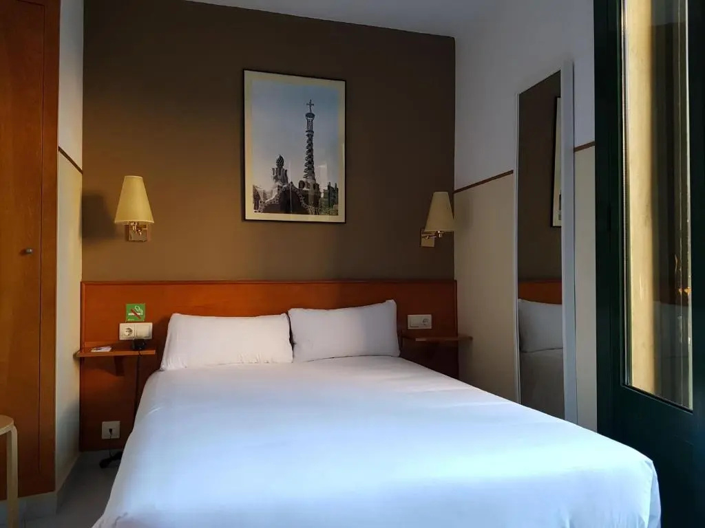 Economy room