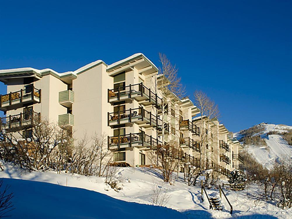 Storm Meadows Townhomes by Retreatia