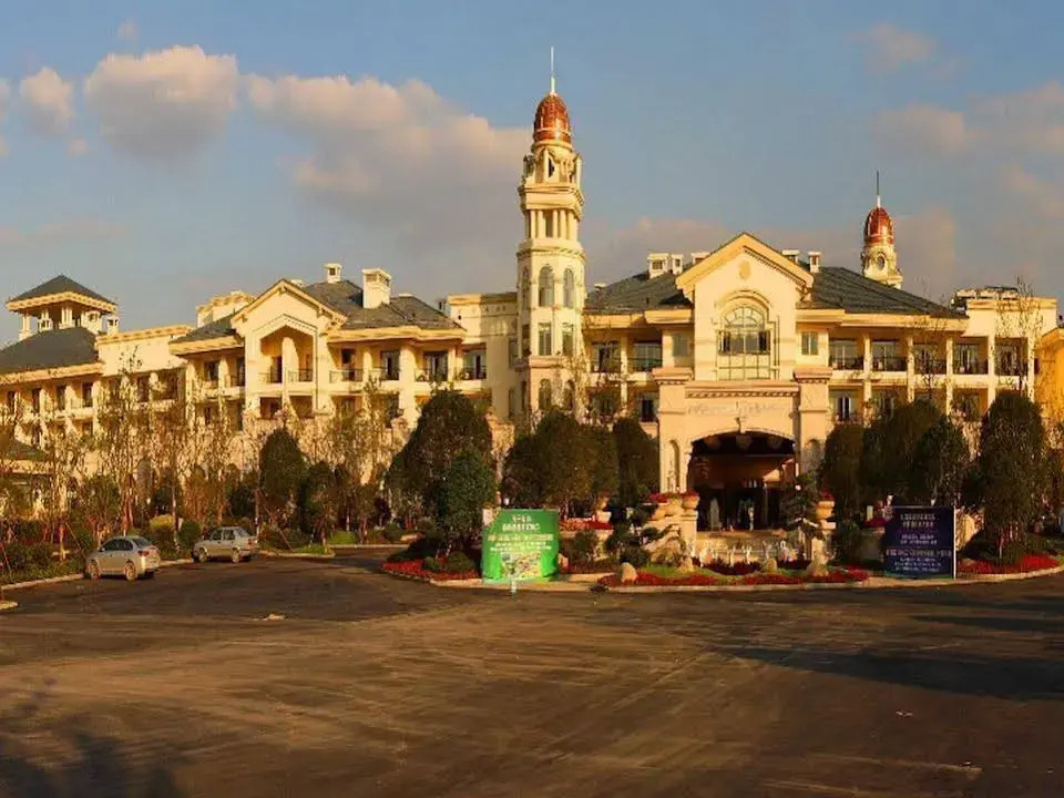 Country Garden Hill Lake Phoenix Hotel
