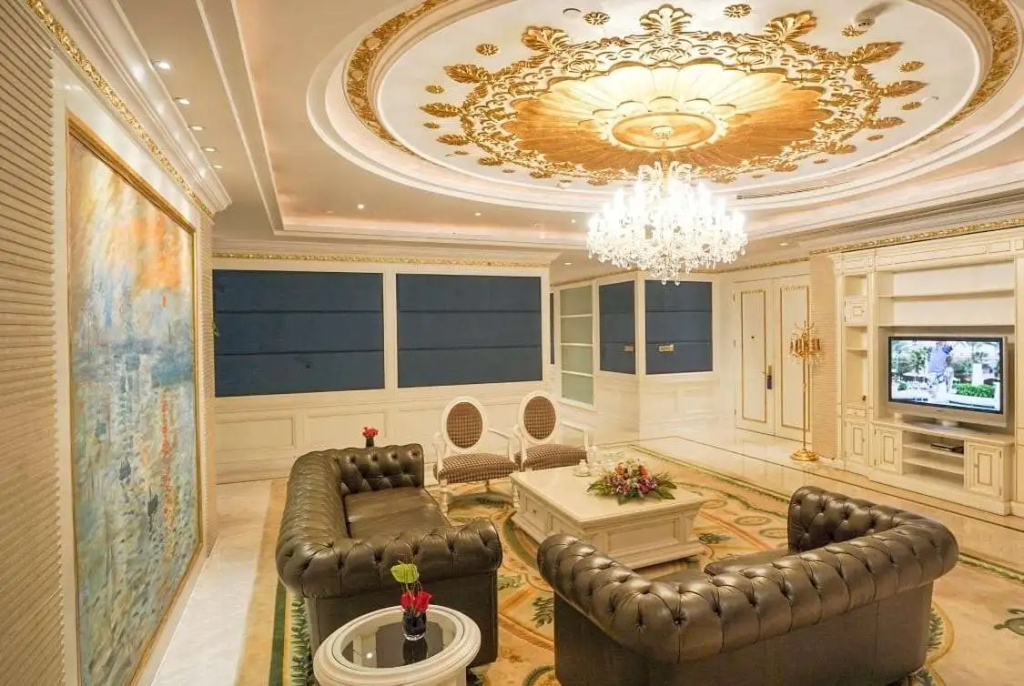 Lobby & Reception