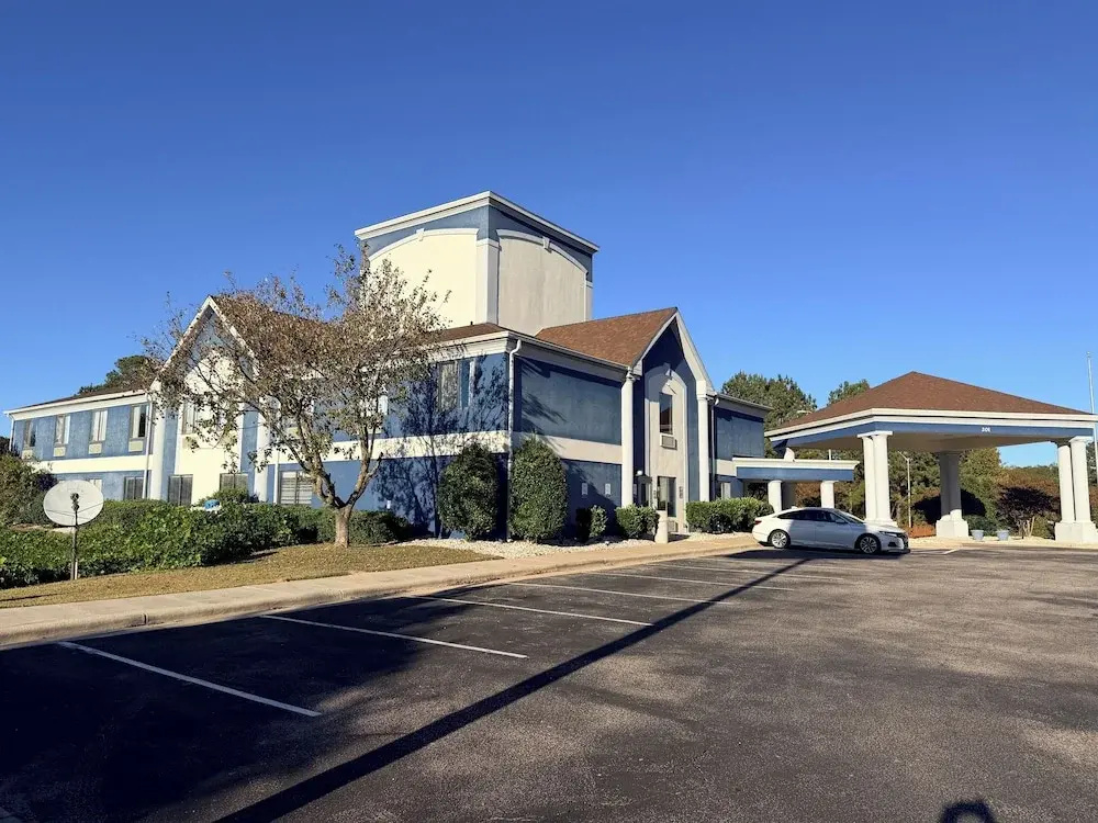 Haven Inn & Suites