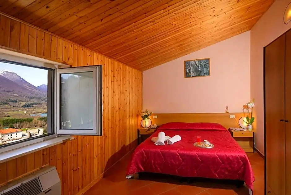 Economy room