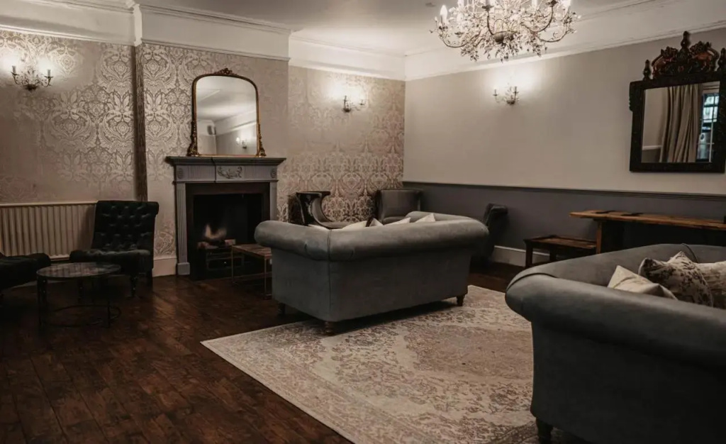 Elephant Hotel - Général