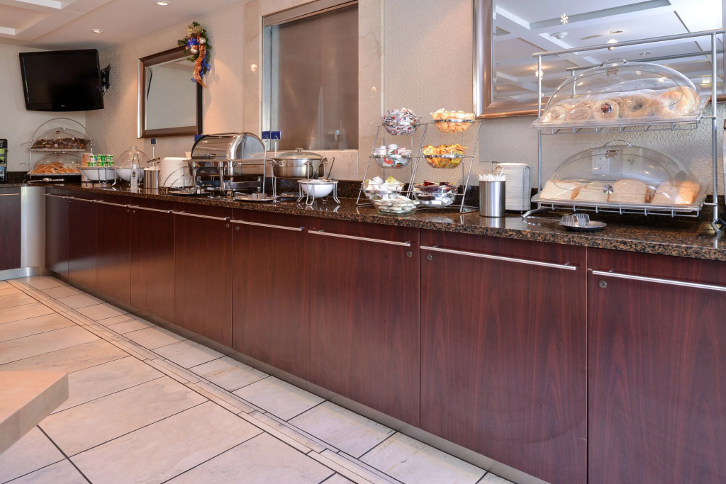 Best Western Plus Regency Inn & Conference Centre