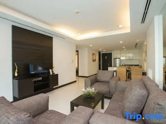 The Palms, Kamala Beach