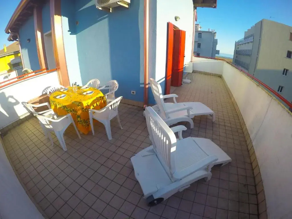 2 Bedrooms Apartment with sea view