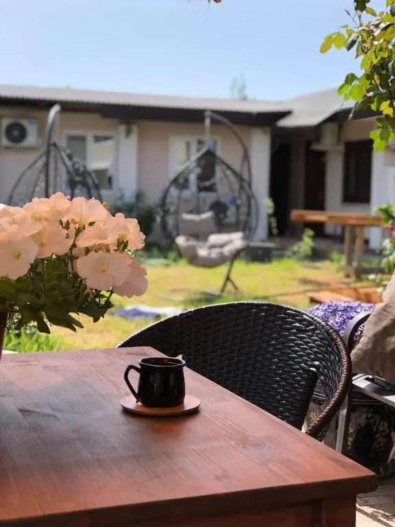 Roza Guest House