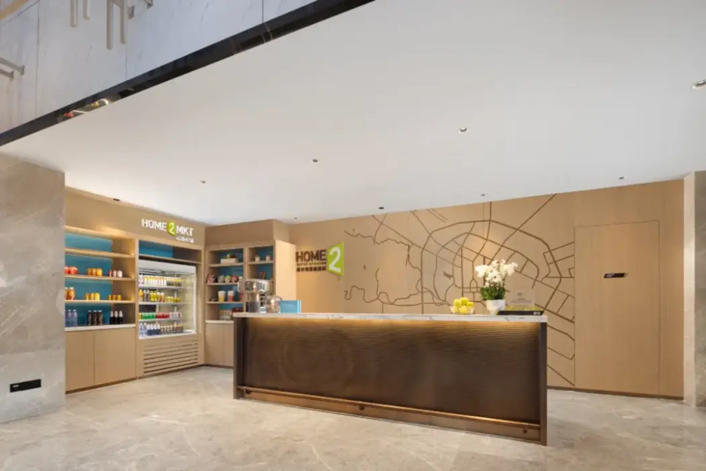 Lobby & Reception