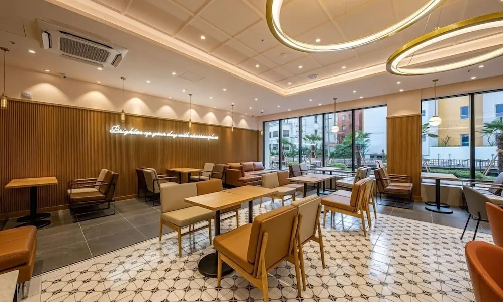 Hotel photo 12