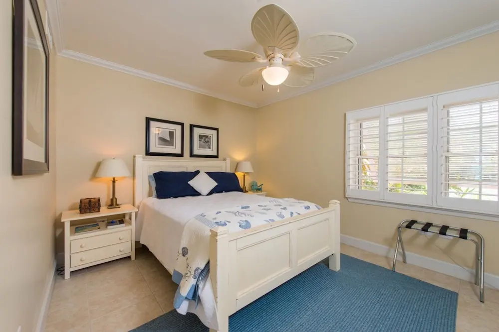 Coral Reef by Cayman Villas 2