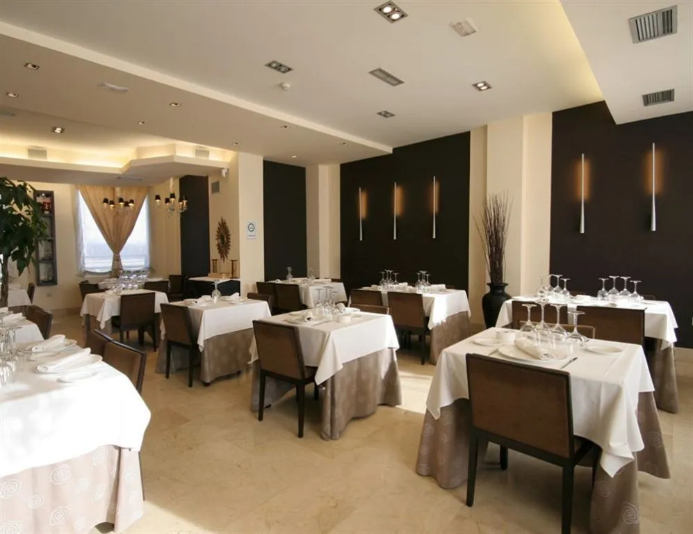 Food & Beverage