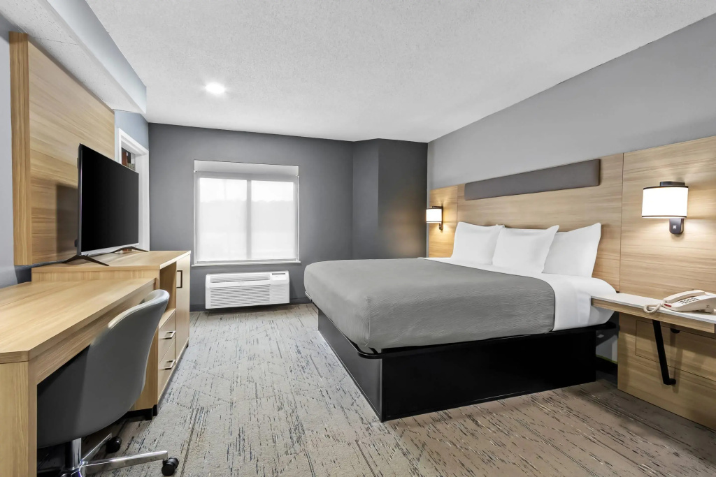 Standard Double room (full double bed)