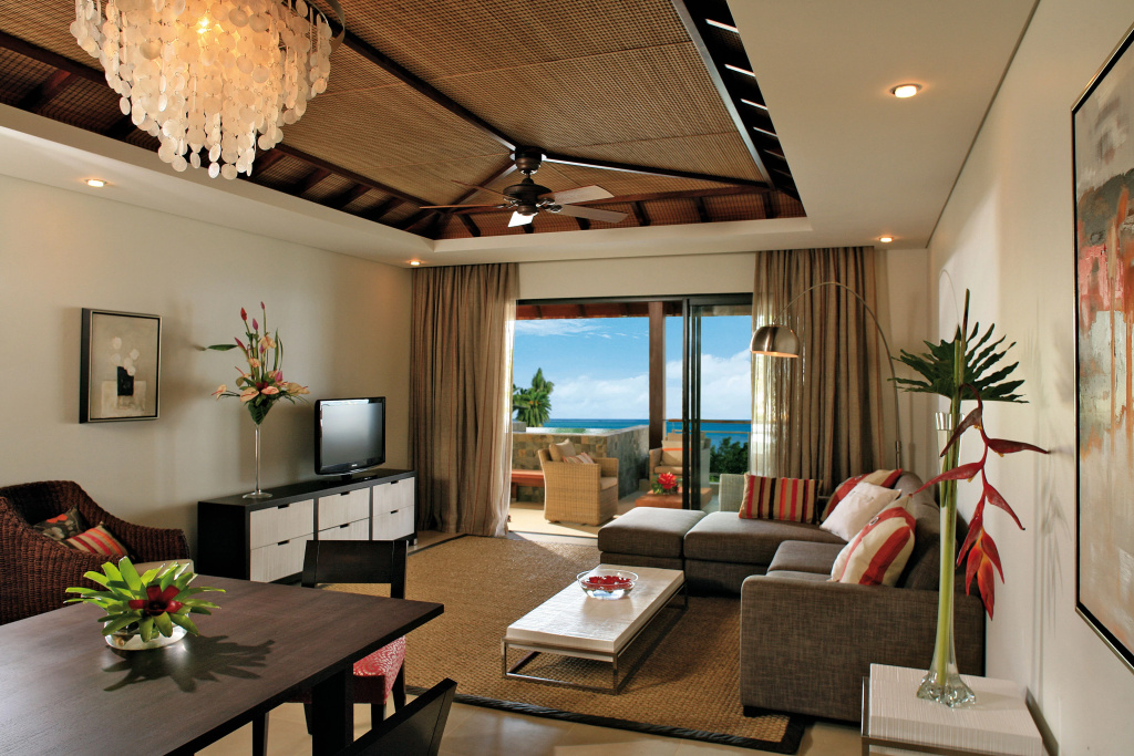 2 Bedrooms Prestige Suite with sea view