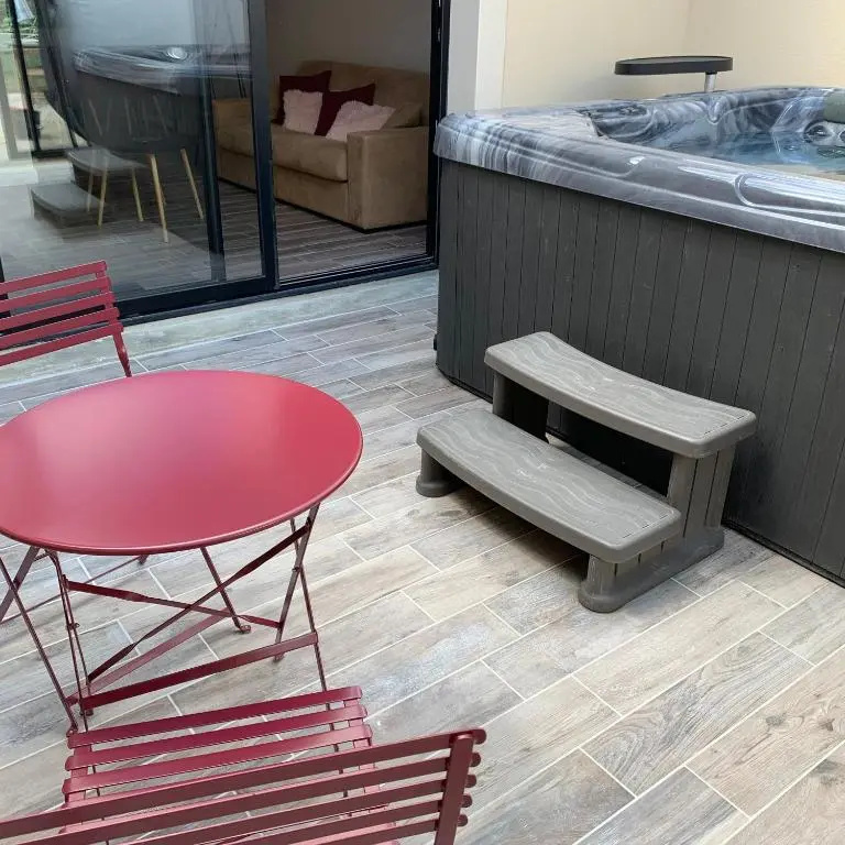 Sylina SPA Avec Jacuzzi Prive