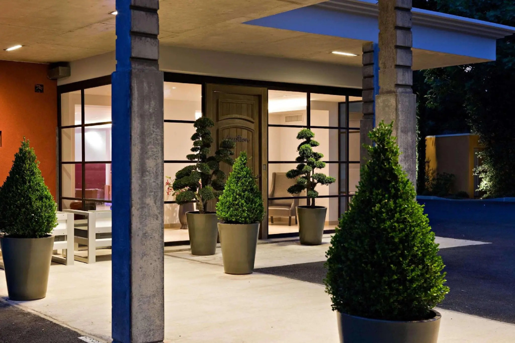 Best Western Plus Le Lavarin - Général