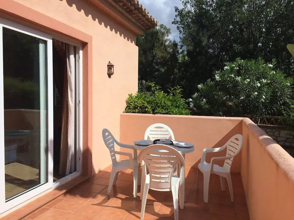 Marbella Beach Resort at Club Playa Real - Chambres