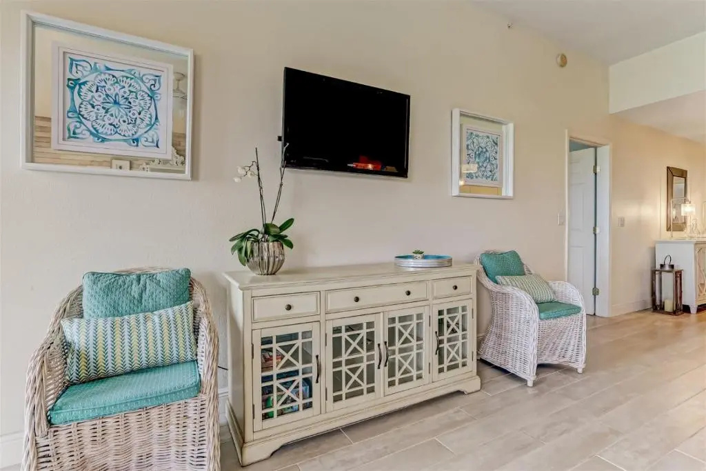 107 Ocean Park
