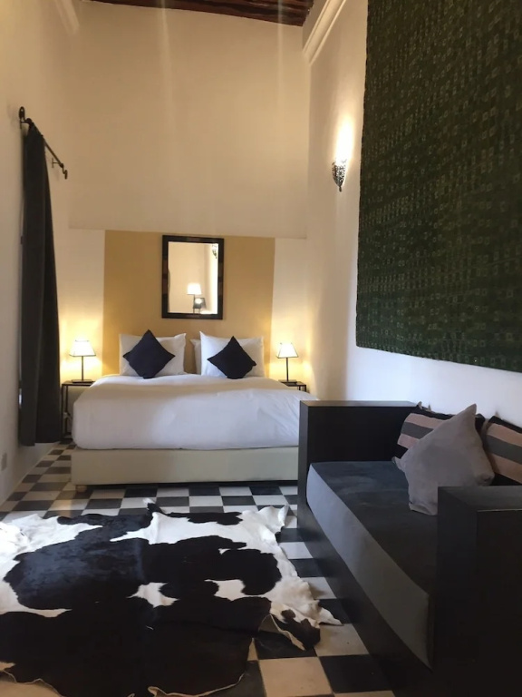 1 Bedroom Classic Double room with courtyard view (full double bed)