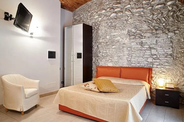 Double Studio (full double bed)