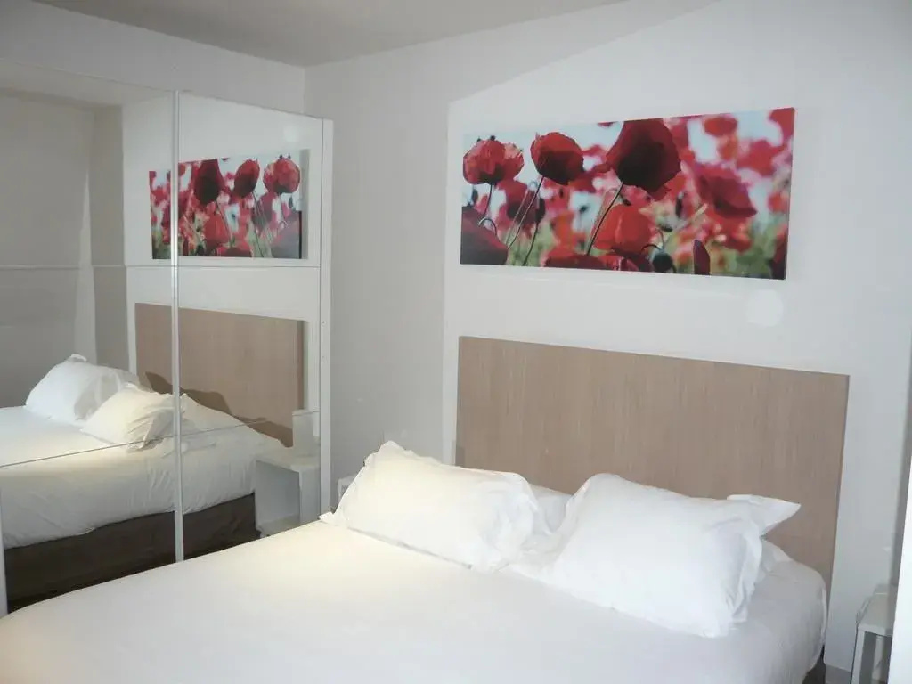 Bridgestreet Opera - Général