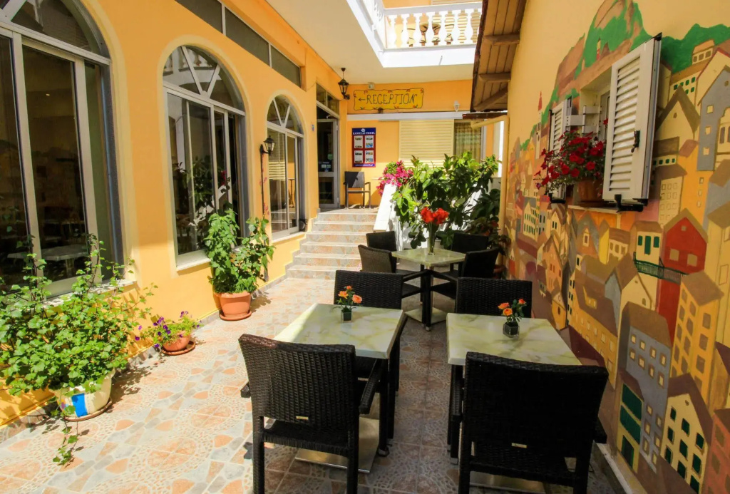 Bella Studios - Général