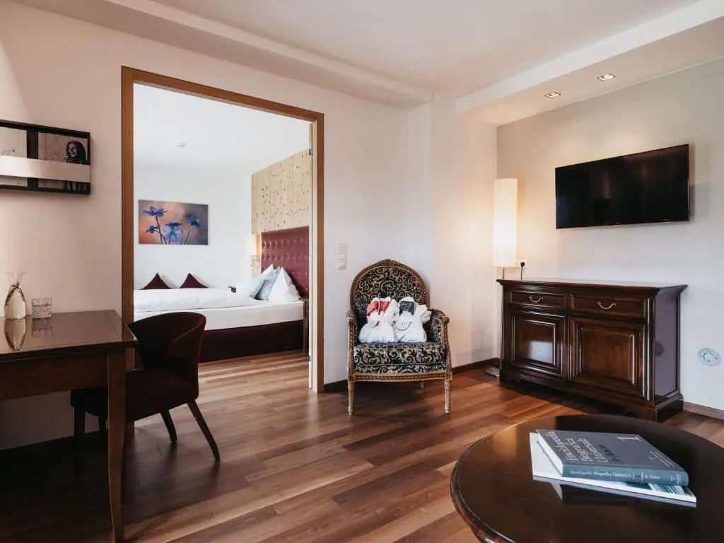 Economy room
