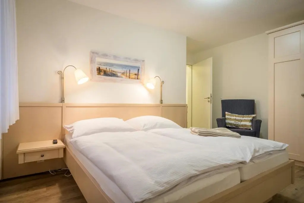 2 Bedrooms Basement Apartment