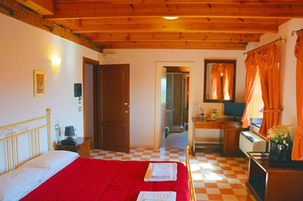 Hotel photo 21